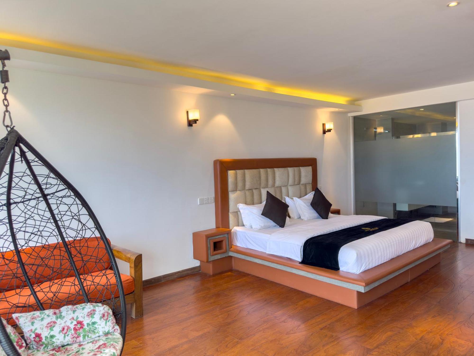 Mazarine Surf Suites Hiriketiya Dikwella Exterior foto